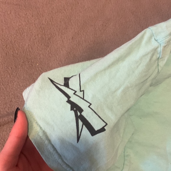 Hustle Skull Graphic T - Picture 2 of 4